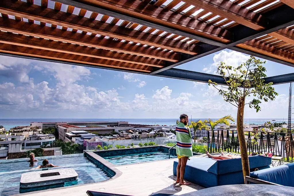 Ocean View Studio, Rooftop Pool, Steps From Beach Hyatt Playa del Carmen 0*,