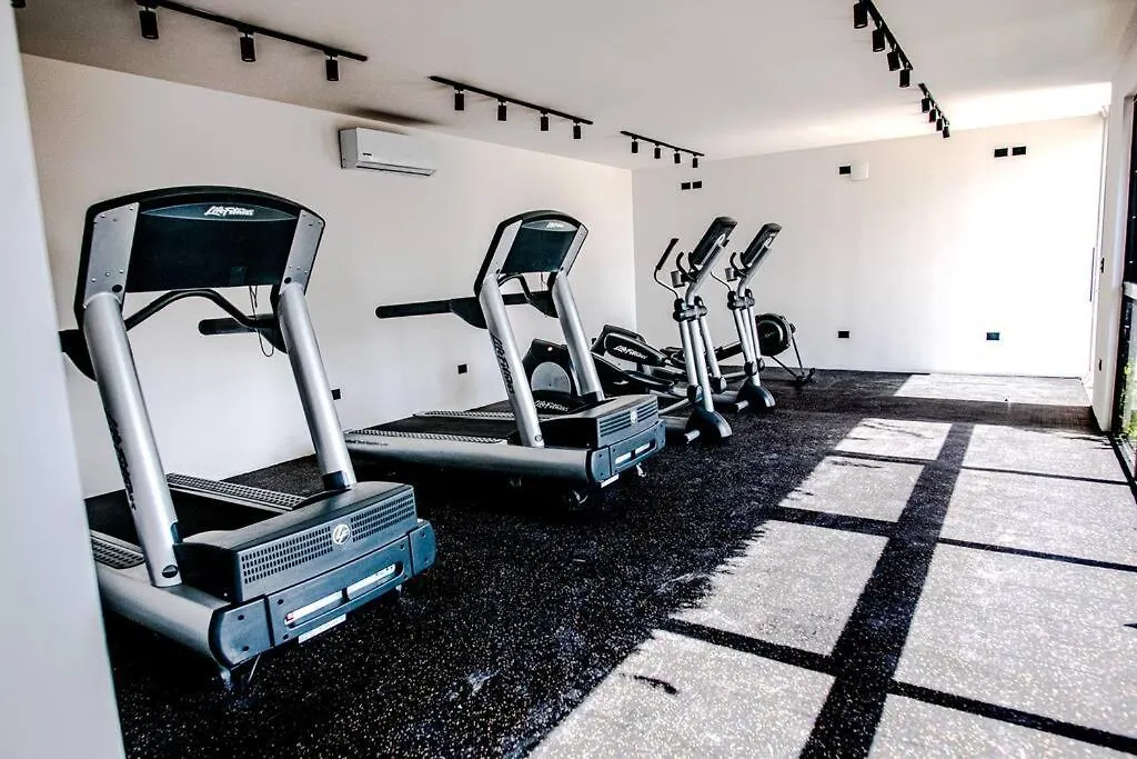 Ocean View Studio, Rooftop Pool, Steps From Beach Hyatt Playa del Carmen